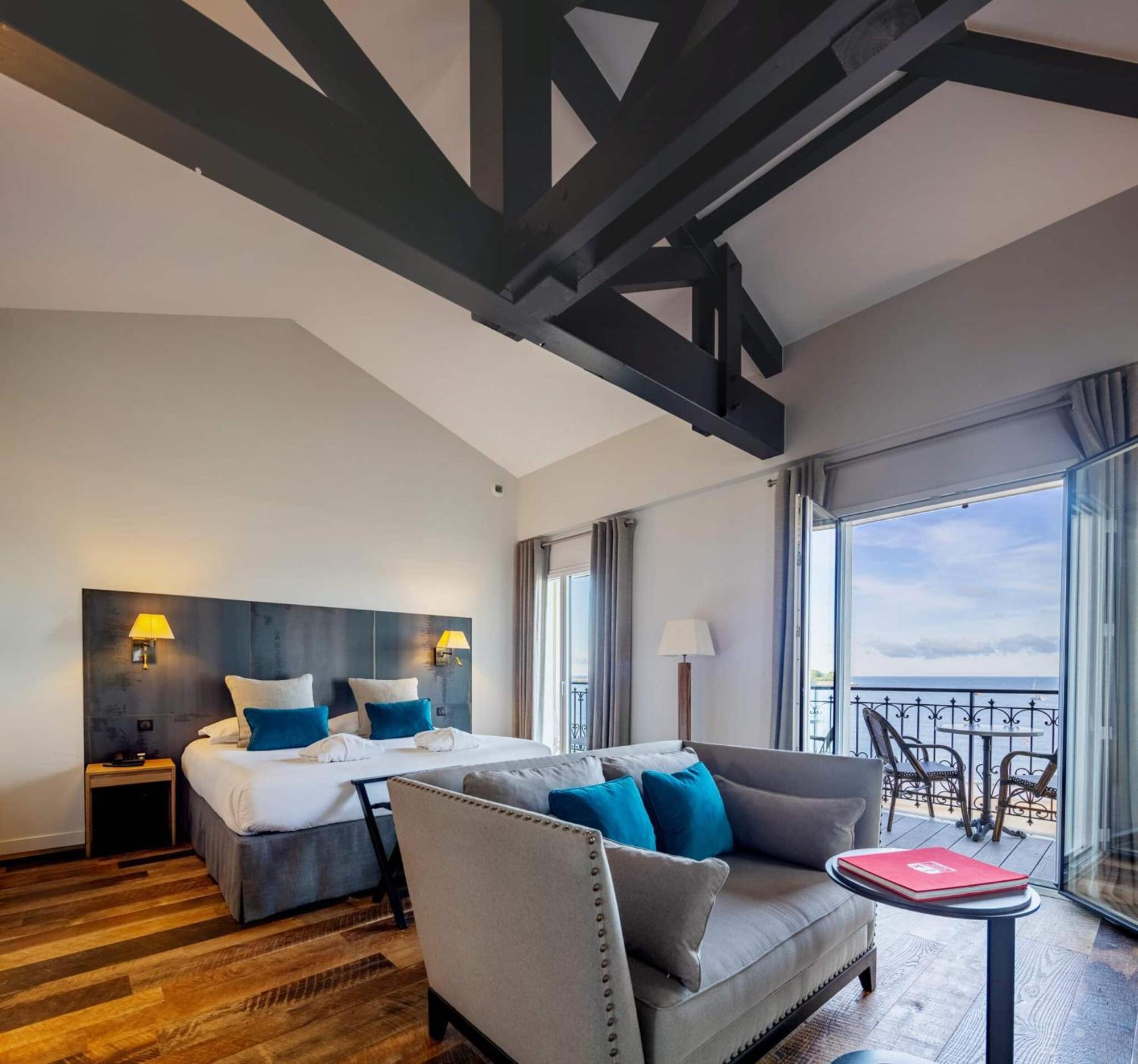 De La - Jean De Luz 4*